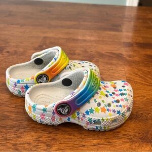 Crocs rainbow star gray clog sandal shoes size 4
